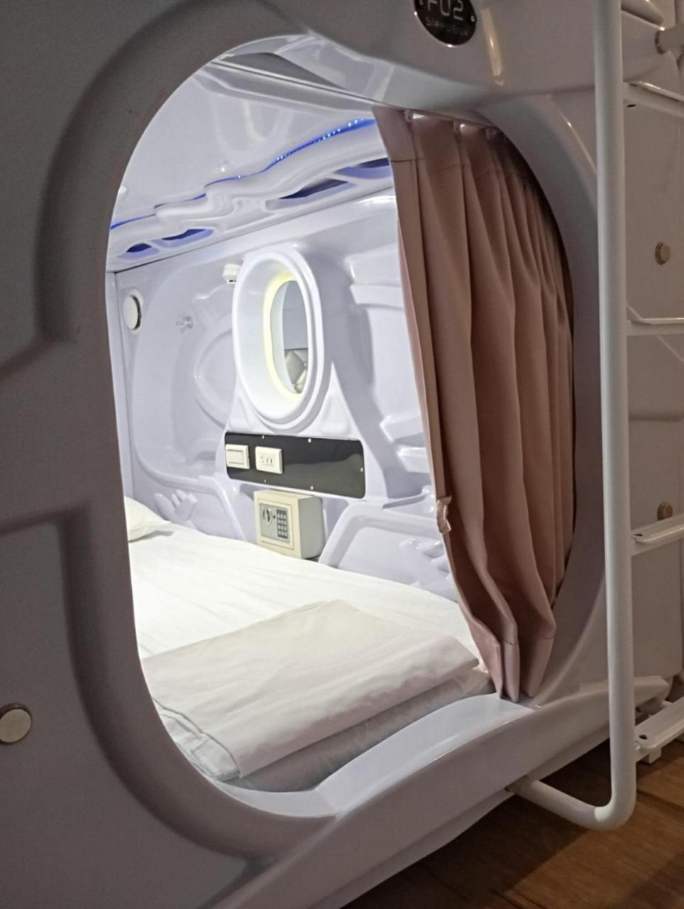 Sleepbox Hostel Ταϊπέι Εξωτερικό φωτογραφία